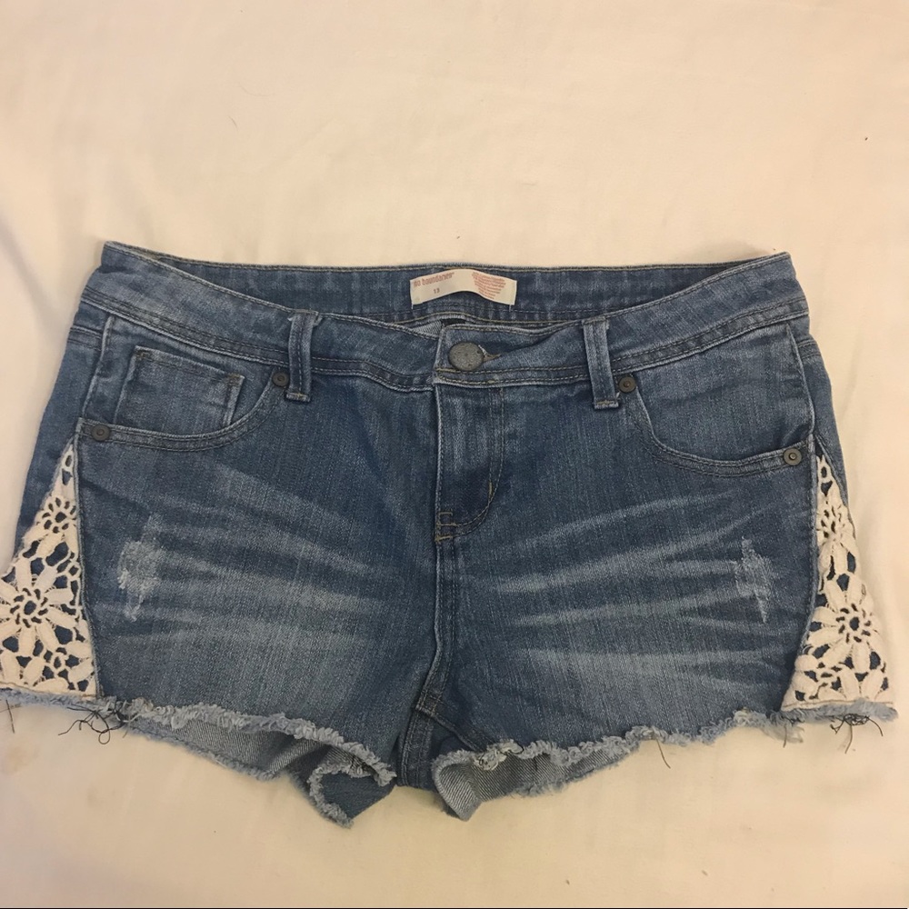 Lace Detailed Jean Shorts
